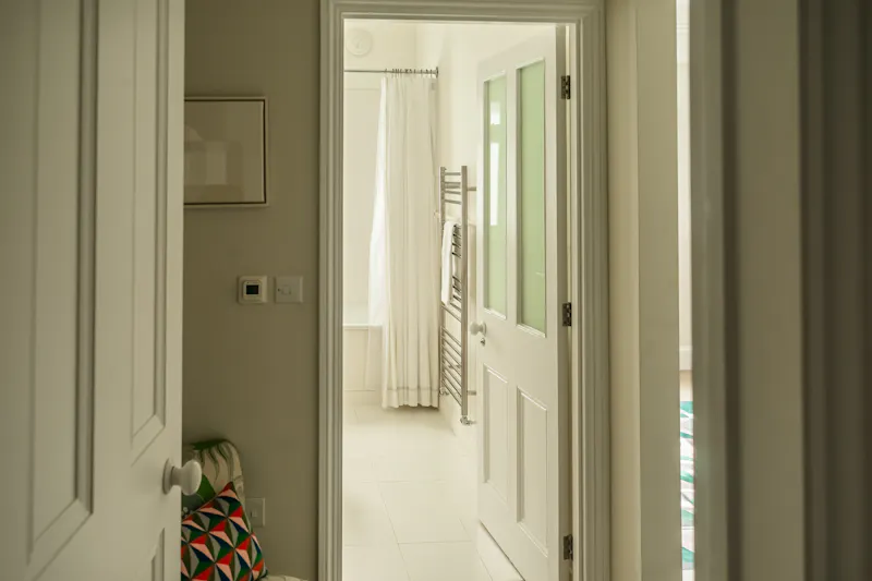 Light filled Putney Townhouse, A1450 (photo 32)