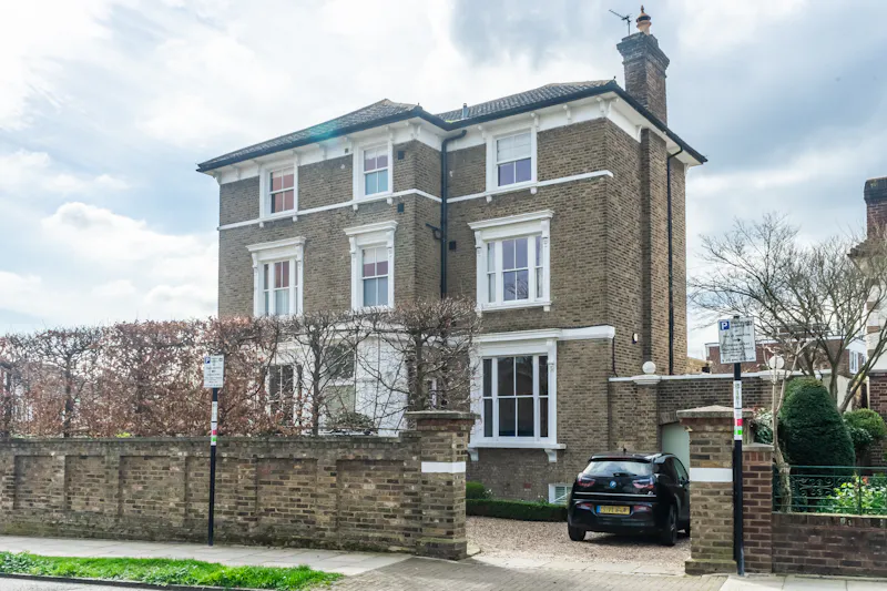 Light filled Putney Townhouse, A1450 (photo 74)