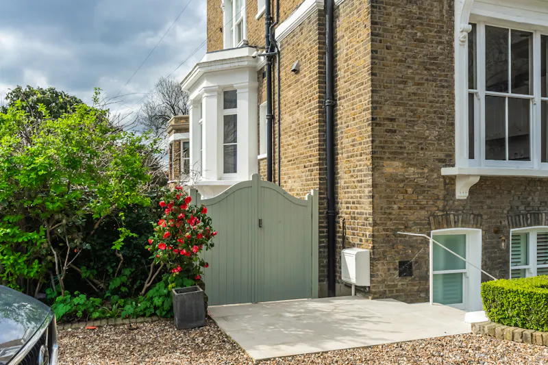 Light filled Putney Townhouse, A1450 (photo 65)