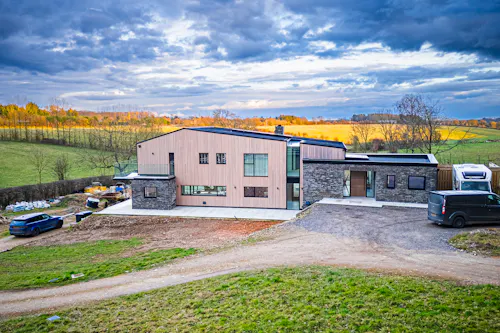 Luxurious Herts Farmhouse, L764