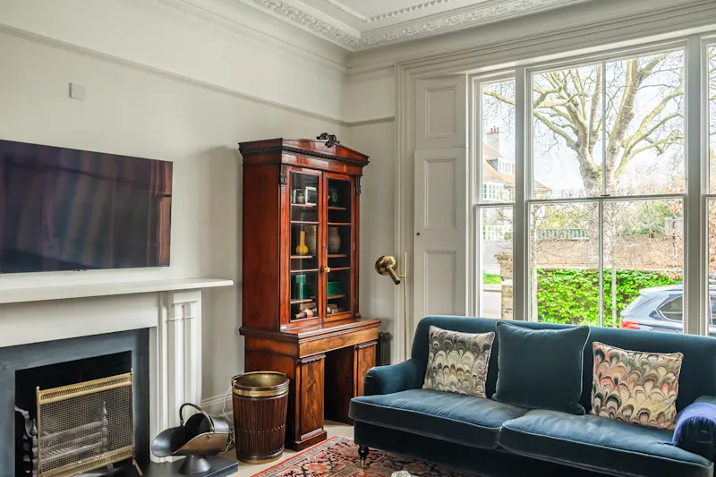 Light filled Putney Townhouse, A1450 (photo 8)