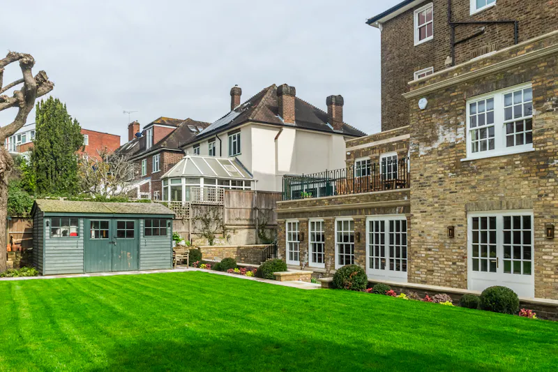 Light filled Putney Townhouse, A1450 (photo 60)