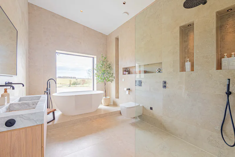 Tiled at Luxurious Herts Farmhouse, L764 (photo 43)
