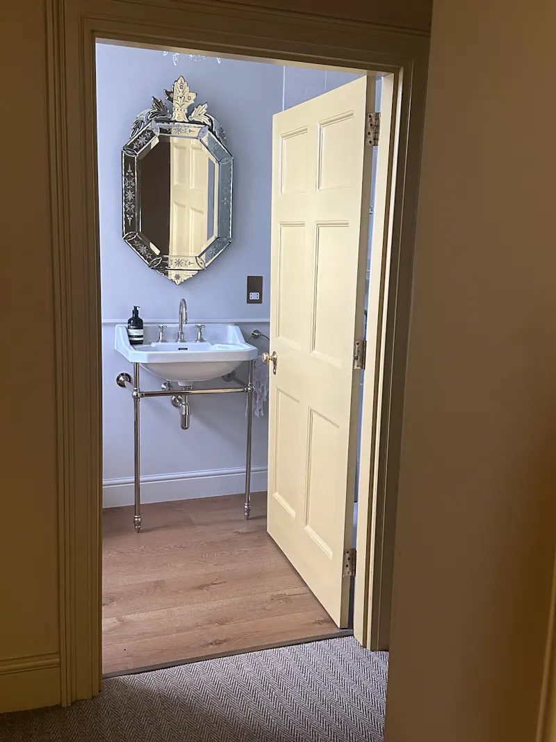 Bathroom at Riverfront Twickenham house, A1652 (photo 33)