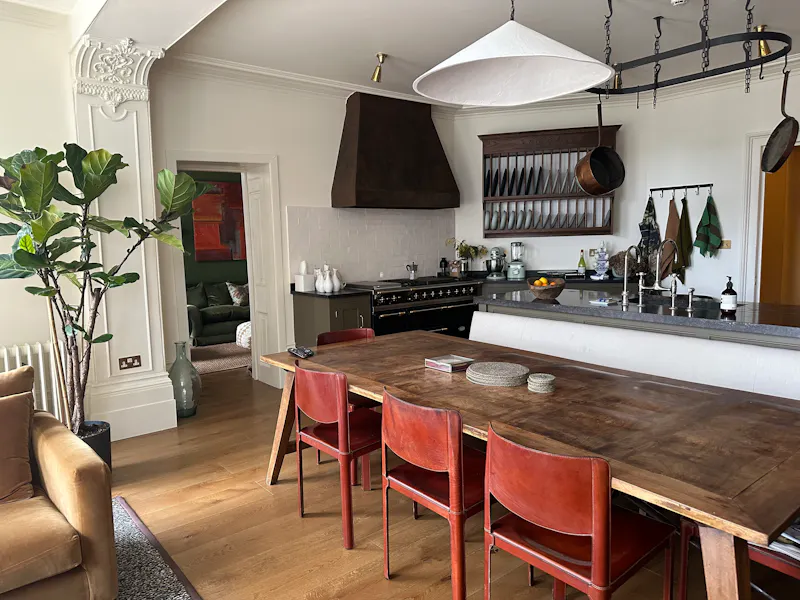 Kitchen at Riverfront Twickenham house, A1652 (photo 8)