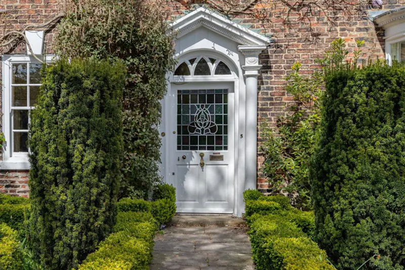 Georgian Darlington Home, A1653 (photo 18)