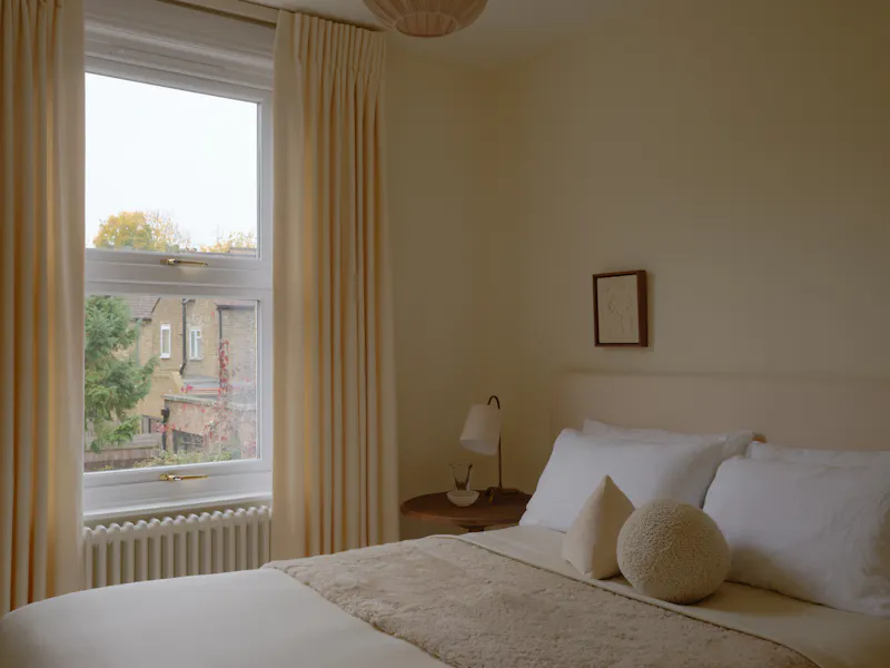 Bedroom at Neutral Bedford Park Terrace, B2076 (photo 13)