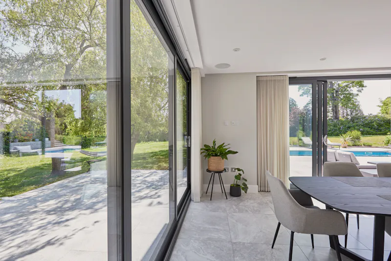 Stunning Pool House Ockley, D2820 (photo 8)