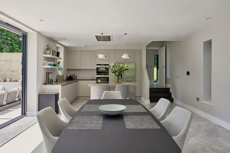 Stunning Pool House Ockley, D2820 (photo 7)
