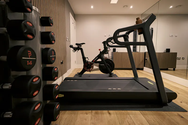 Gym at Stunning Pool House Ockley, D2820 (photo 17)