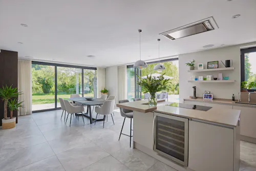 Stunning Pool House Ockley, D2820