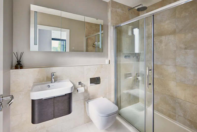 Bathroom at Stunning Pool House Ockley, D2820 (photo 31)