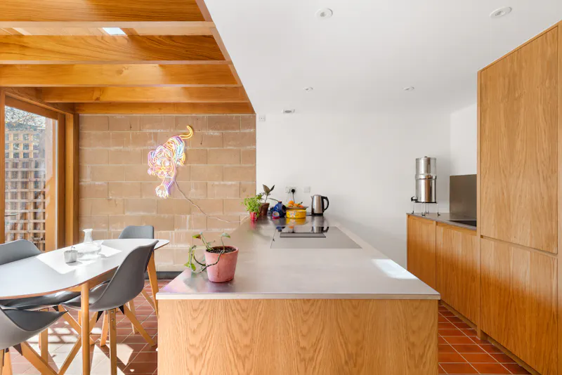 Earthy modern Hackney home, D2819 (photo 6)