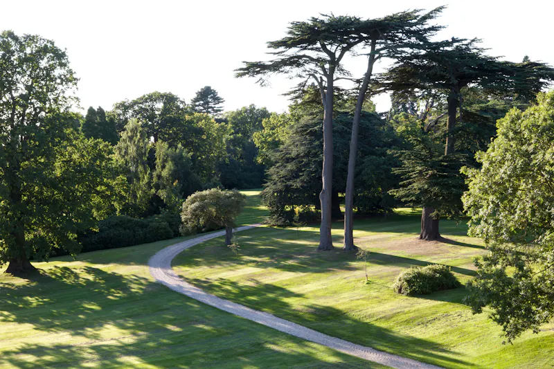Driveway at Vast Warwickshire Estate, A1655 (photo 14)