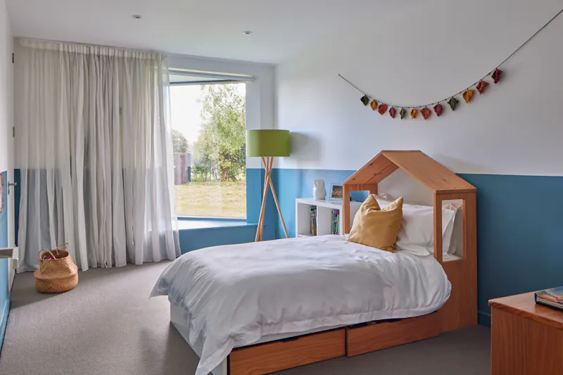 Bedroom at Striking Hemel Hempstead house, D2270 (photo 14)