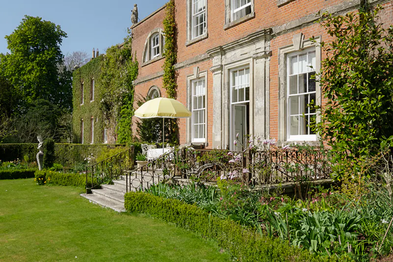 Grade II listed Chiltern Manor, A1651 (photo 58)