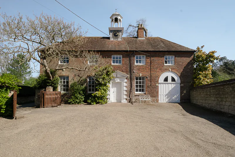 Driveway at Grade II listed Chiltern Manor, A1651 (photo 75)