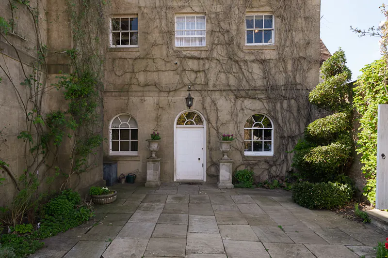 Grade II listed Chiltern Manor, A1651 (photo 73)