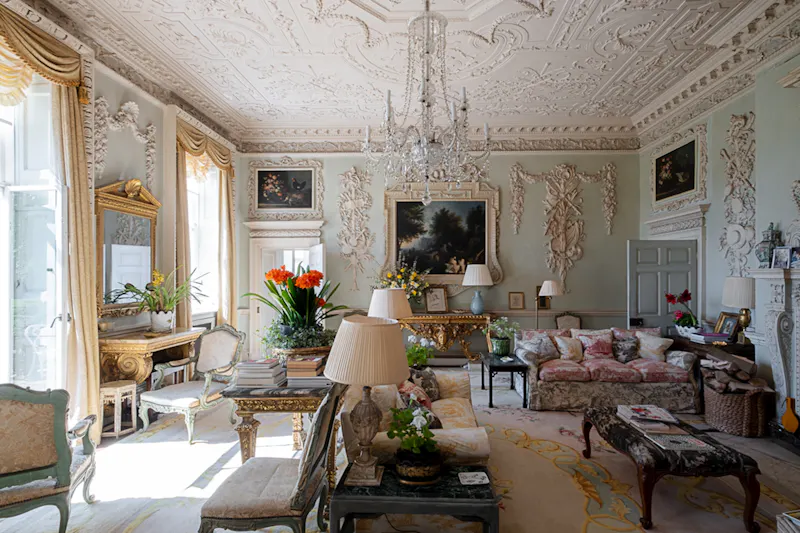 Drawing room at Grade II listed Chiltern Manor, A1651 (photo 10)