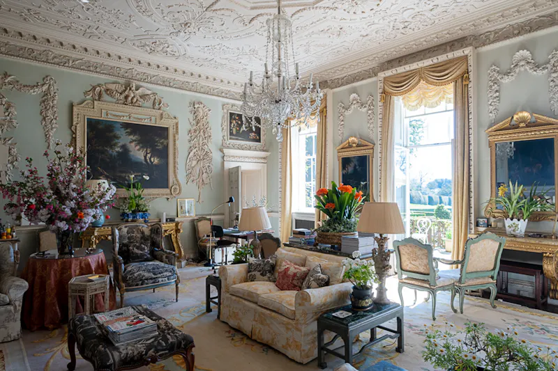French doors at Grade II listed Chiltern Manor, A1651 (photo 7)