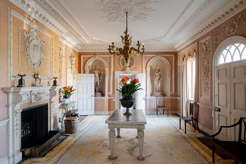 Grade II listed Chiltern Manor, A1651 (photo 5)