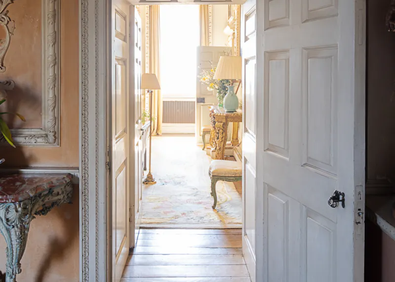 Grade II listed Chiltern Manor, A1651 (photo 6)