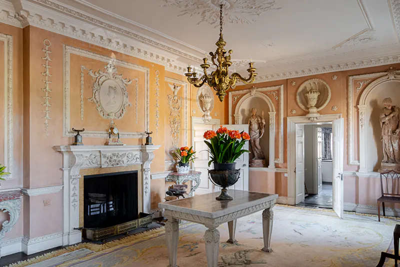 Grade II listed Chiltern Manor, A1651 (photo 4)