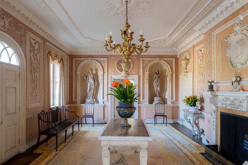 Entrance hall at Grade II listed Chiltern Manor, A1651 (photo 3)