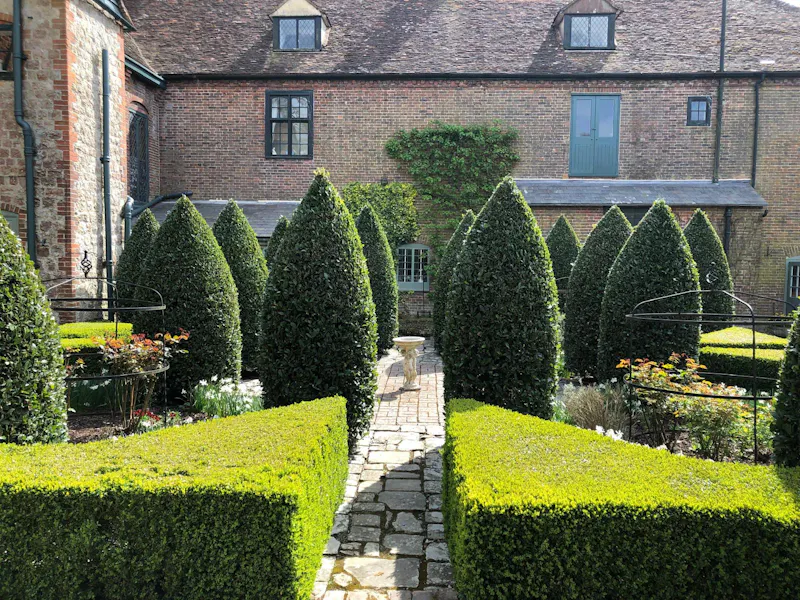 Elizabethan Maidstone manor, M11 (photo 60)