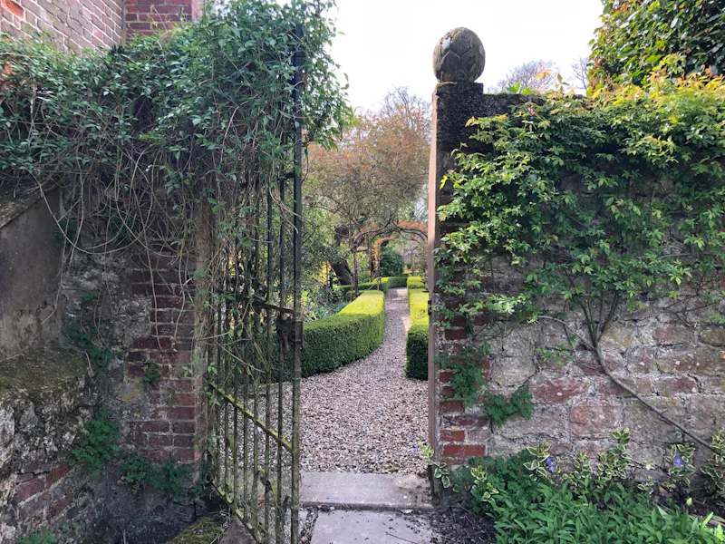 Elizabethan Maidstone manor, M11 (photo 92)