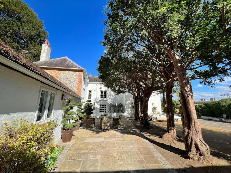 Stunning period Addington Manor, A1656 (photo 81)