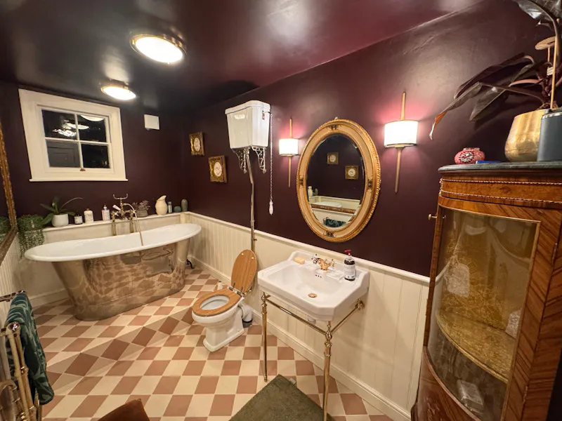 Bathroom at Stunning period Addington Manor, A1656 (photo 42)