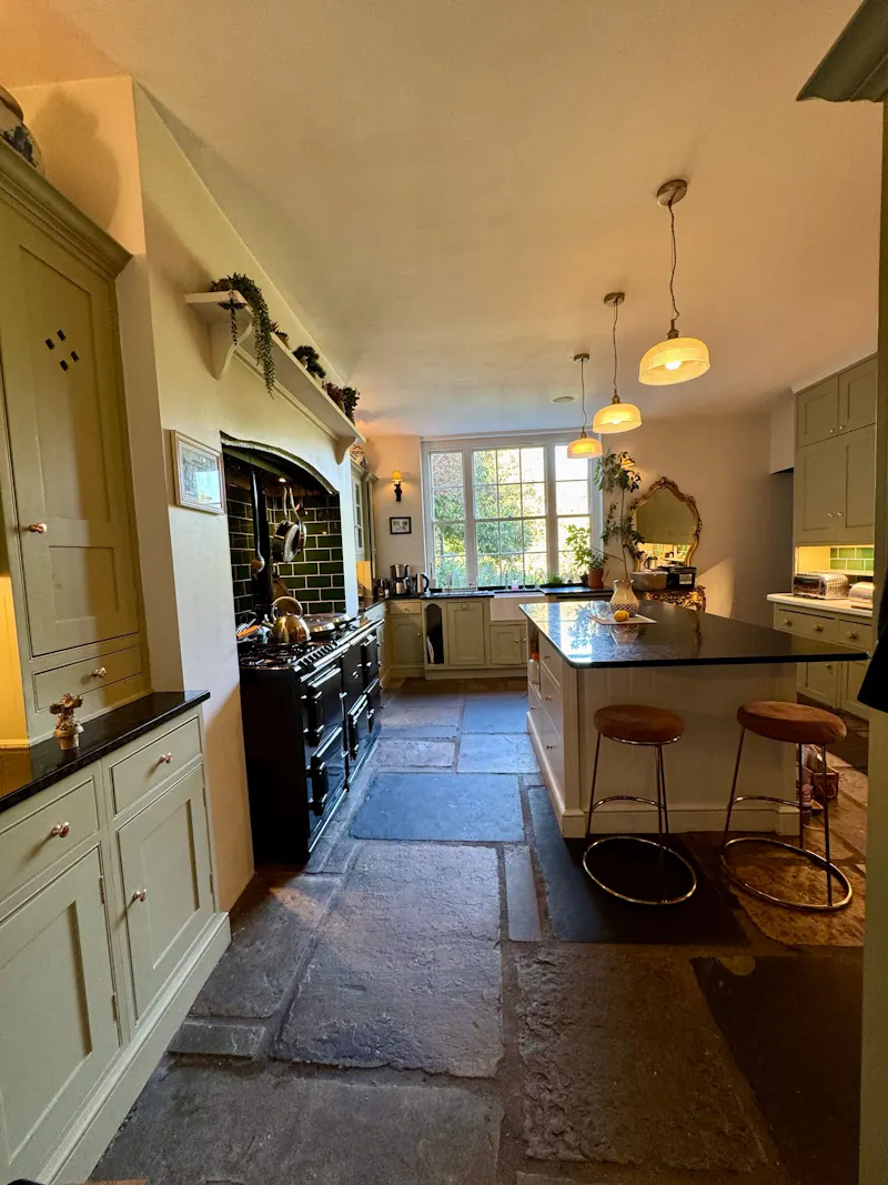 Stunning period Addington Manor, A1656 (photo 23)