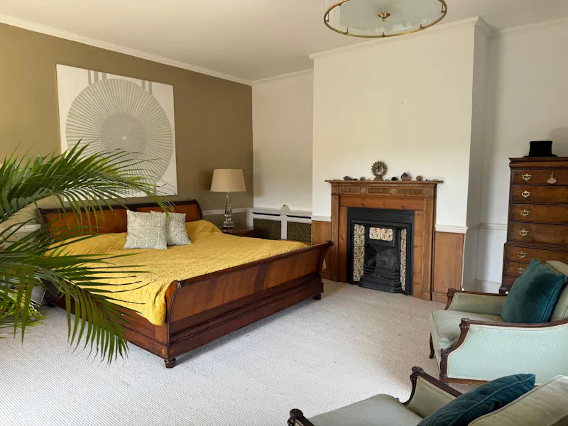 Bedroom at Stunning period Addington Manor, A1656 (photo 43)