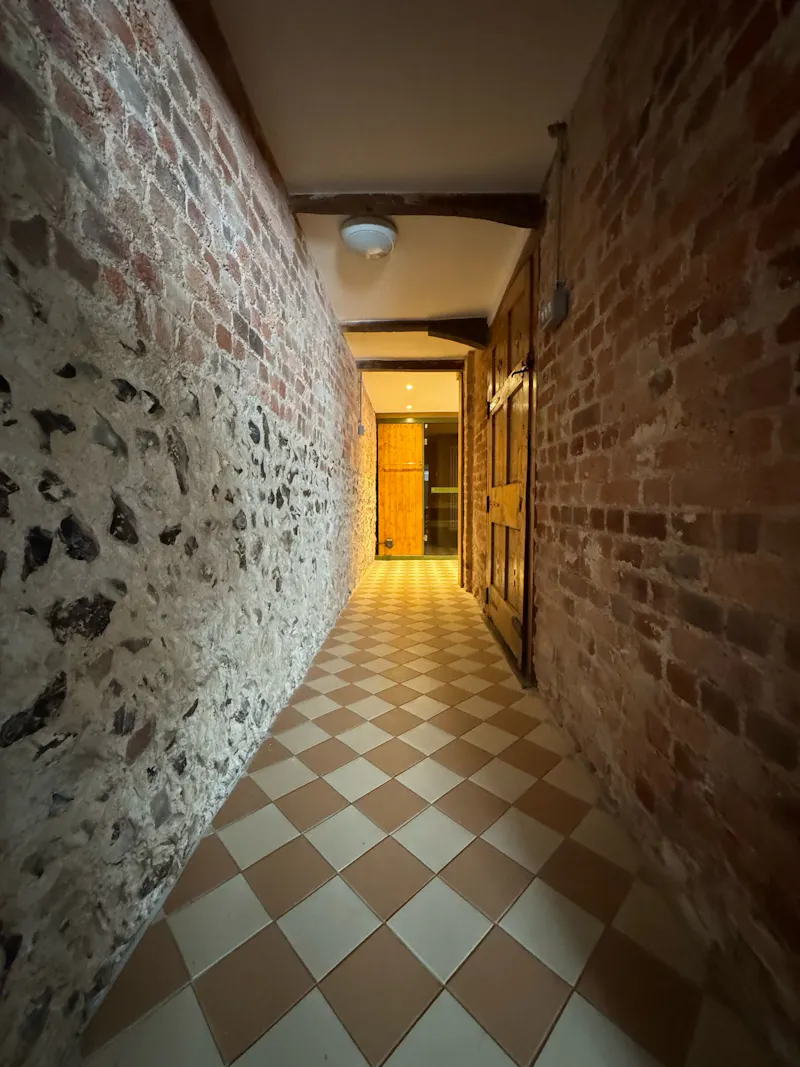 Stunning period Addington Manor, A1656 (photo 53)