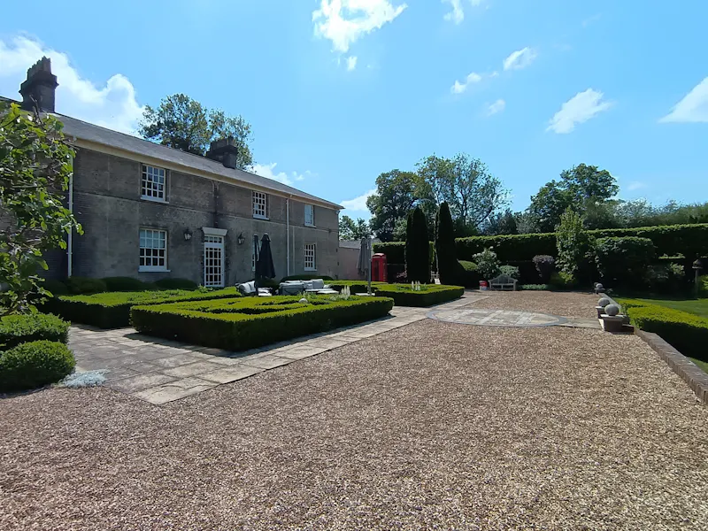 Grade II Picturesque Manor, A1657 (photo 46)