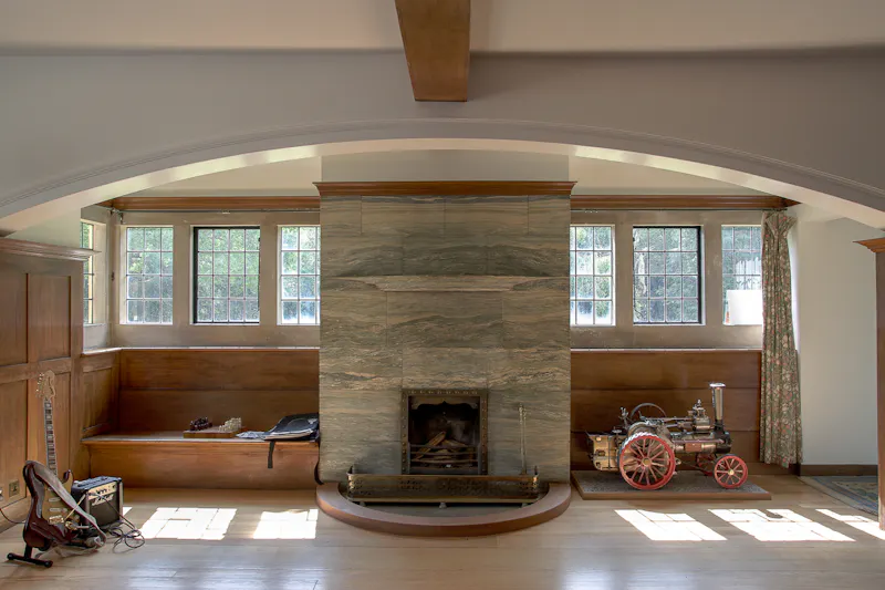 Fireplace at Shackleford Voysey manor, E540 (photo 15)