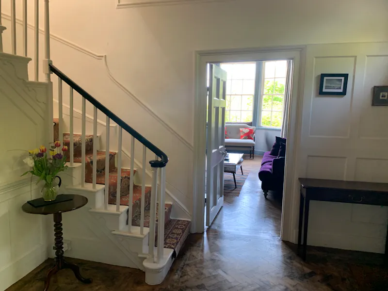 Staircase at South Oxhey Georgian House, L398 (photo 19)