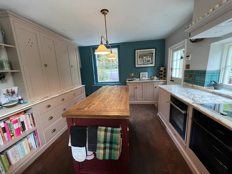 Kitchen at South Oxhey Georgian House, L398 (photo 9)