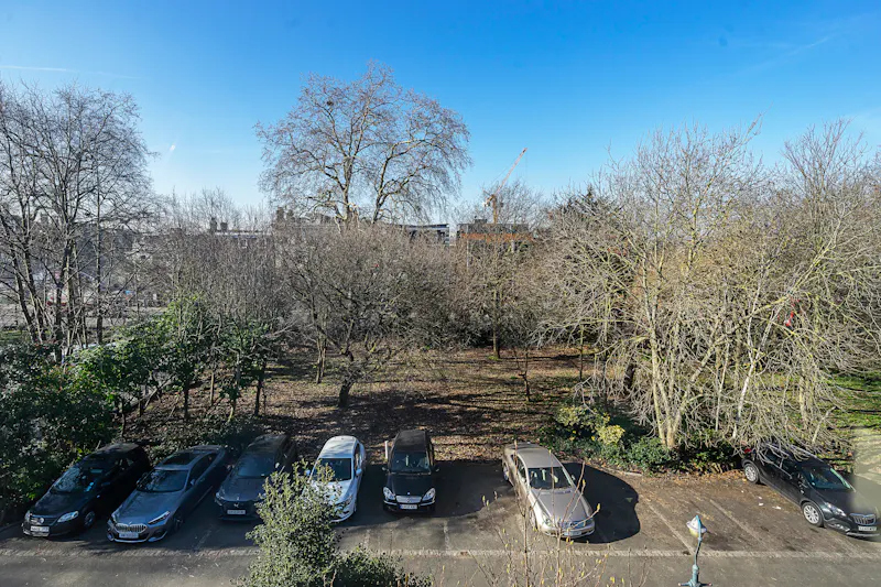 Large Brixton Victorian Terrace, B2082 (photo 25)