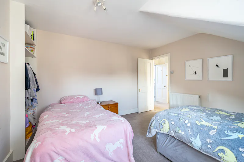Large Brixton Victorian Terrace, B2082 (photo 18)