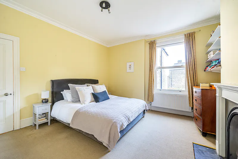 Bedroom at Large Brixton Victorian Terrace, B2082 (photo 11)