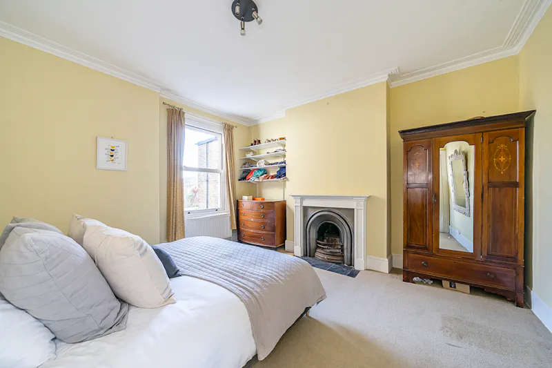 Fireplace at Large Brixton Victorian Terrace, B2082 (photo 10)