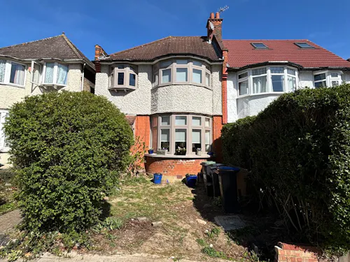 Winchmore Hill 1930's Semi, D2821