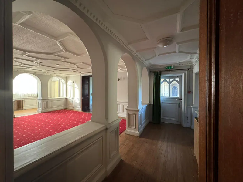 Country manor in Camberley, B1791 (photo 15)