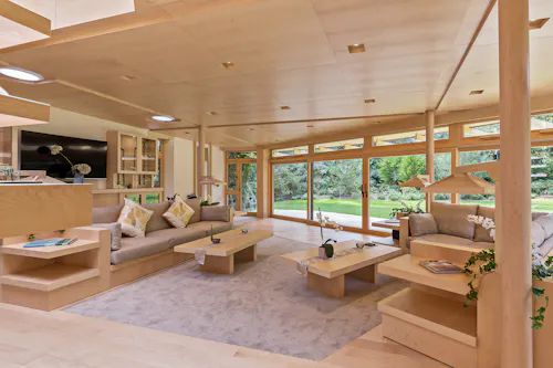 Unique St Albans modern house, K511