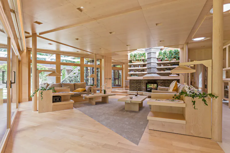 Living Room at Unique St Albans modern house, K511 (photo 9)