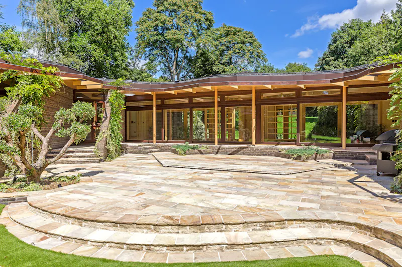 Terrace/Patio at Unique St Albans modern house, K511 (photo 88)