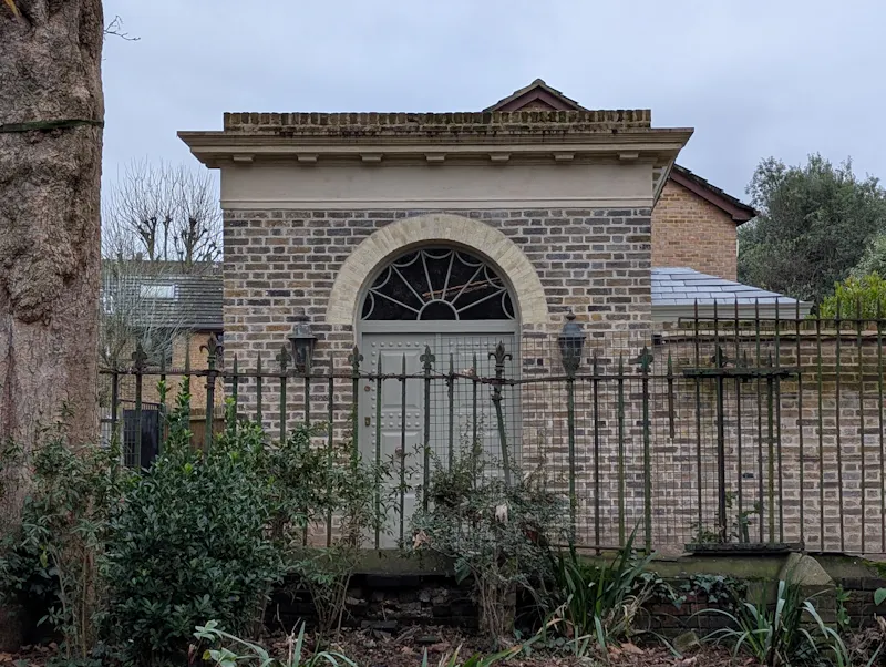 Elegant Camberwell townhouse, A1445 (photo 49)