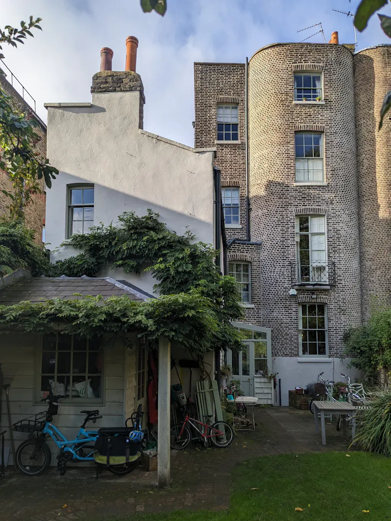 Elegant Camberwell townhouse, A1445 (photo 41)